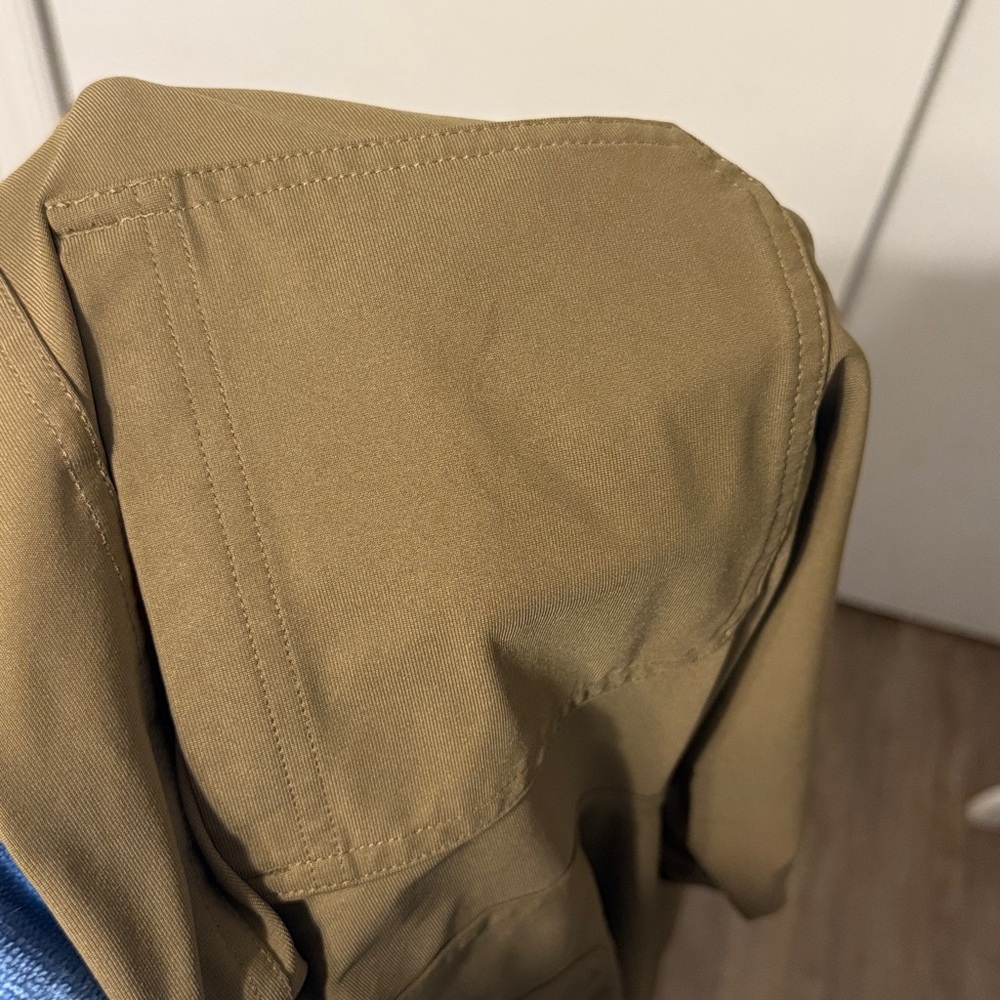 Lululemon ABC Pant Men 30x32 Tan Classic Fit Warpstreme Stretch Chino LM5335SE - Picture 13 of 13